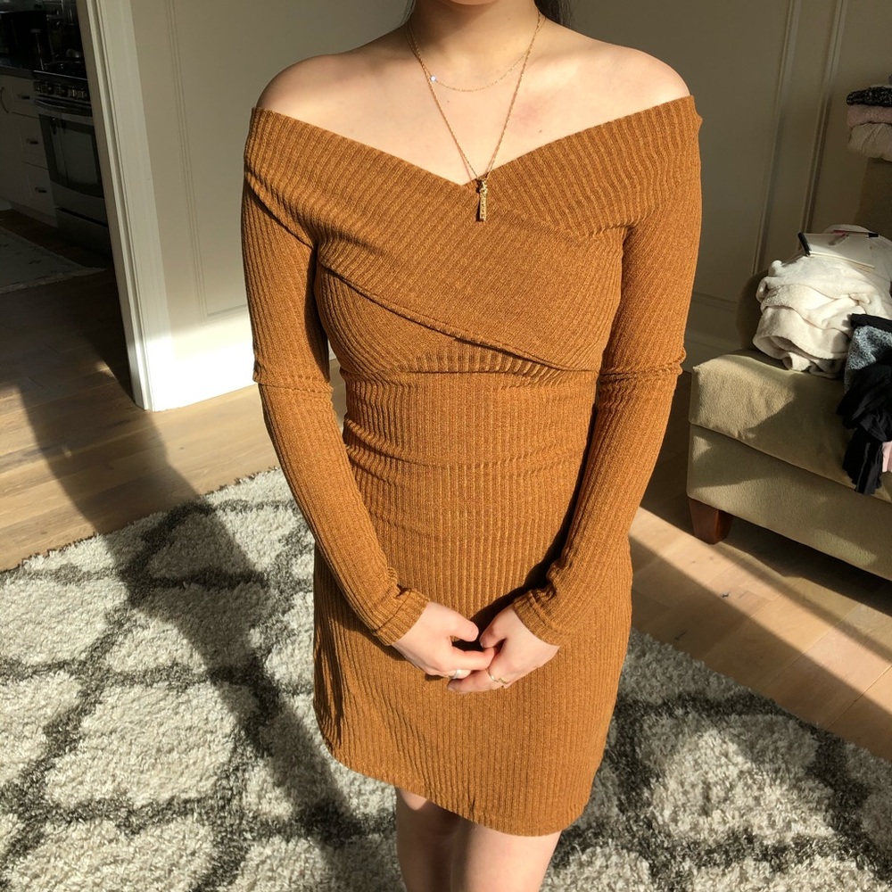 Brown dress